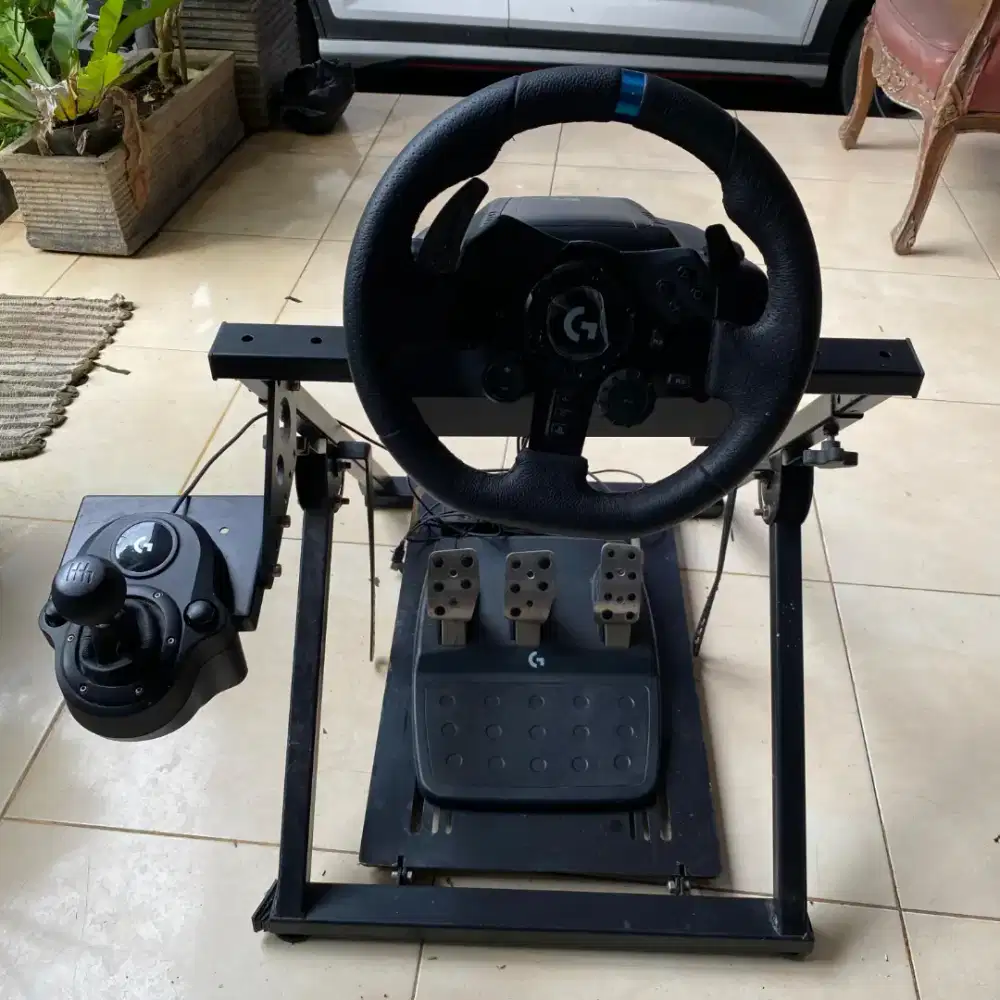 Logitech G923 True Force Wheel + Logitech Driving Shifter
