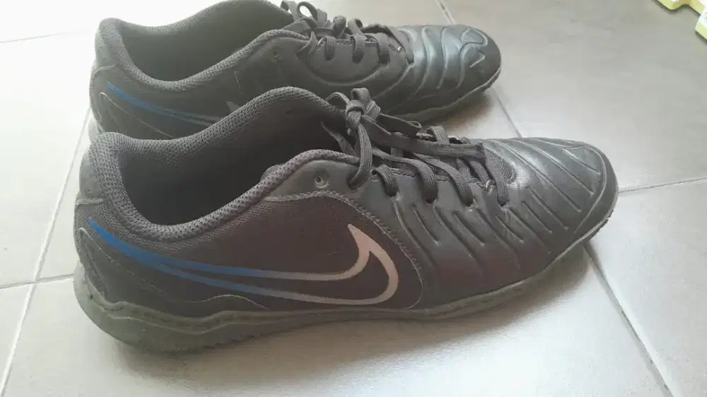 SEPATU FUTSAL NIKE ORI ISTIMEWA