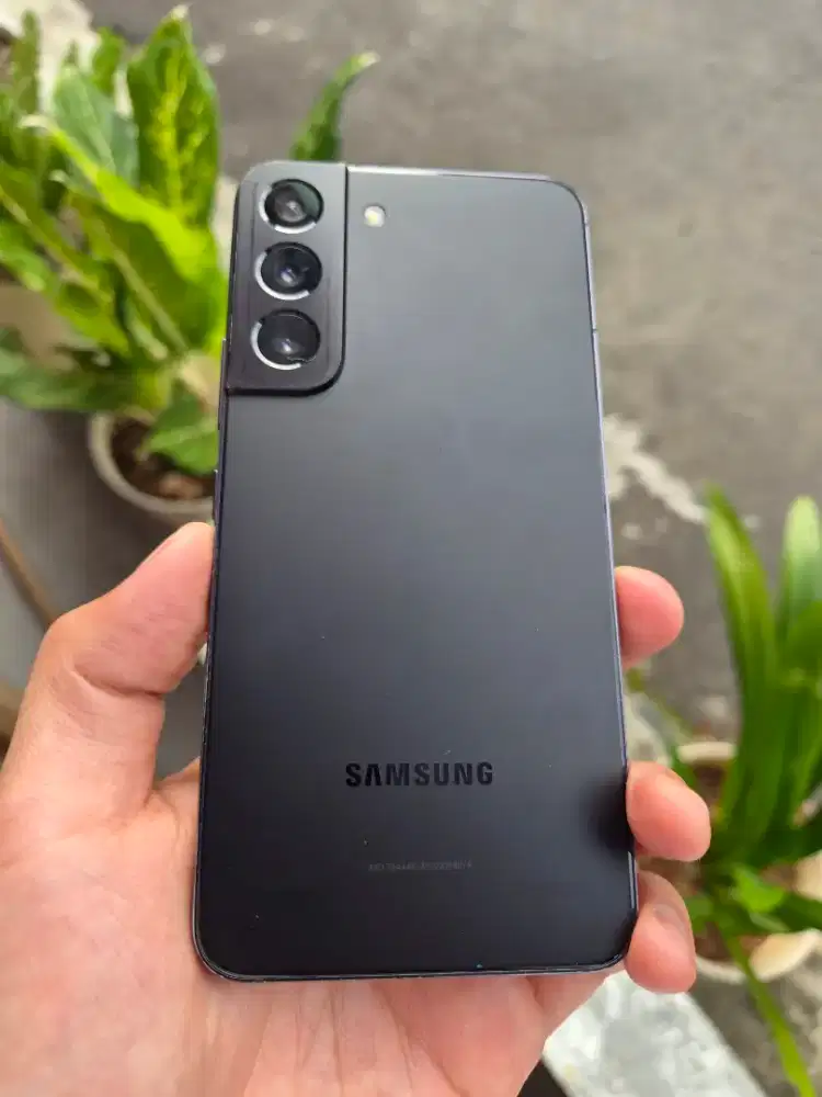 Samsung S22 8/256