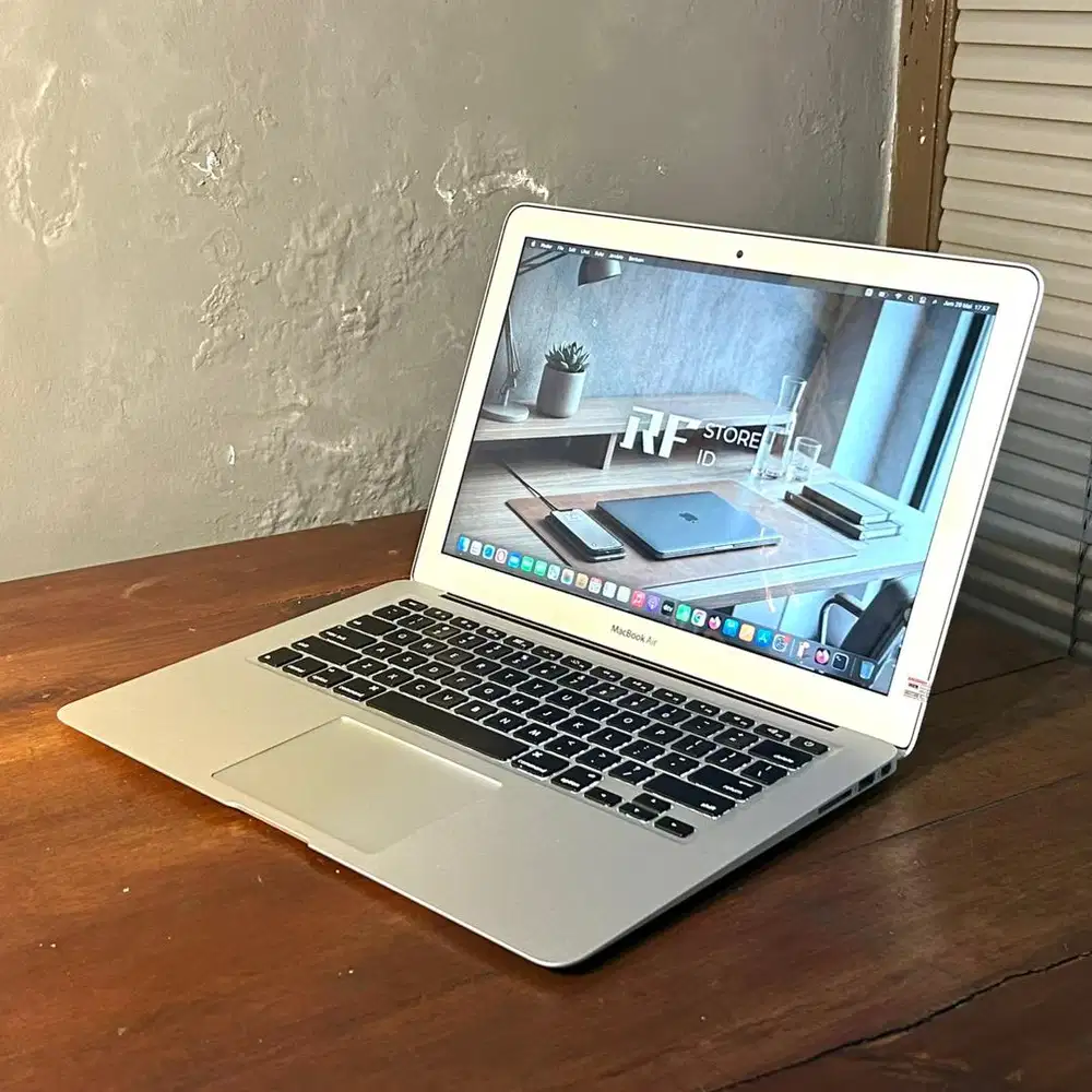 MacBook Air 2017 Mulua Pool Murah