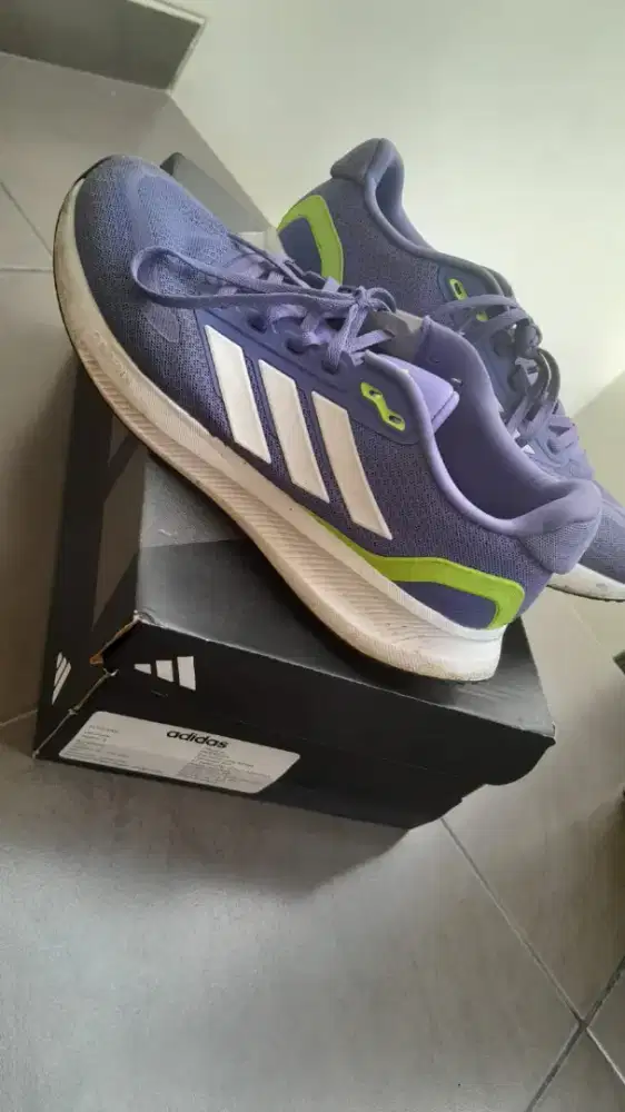 SEPATU RUNNING ADIDAS ORI
