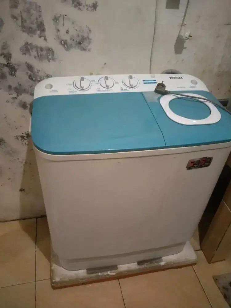 Dijual mesin cuci 2tabung