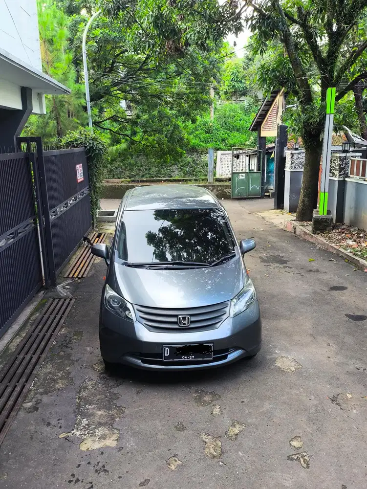 Honda Freed 2012 Bensin