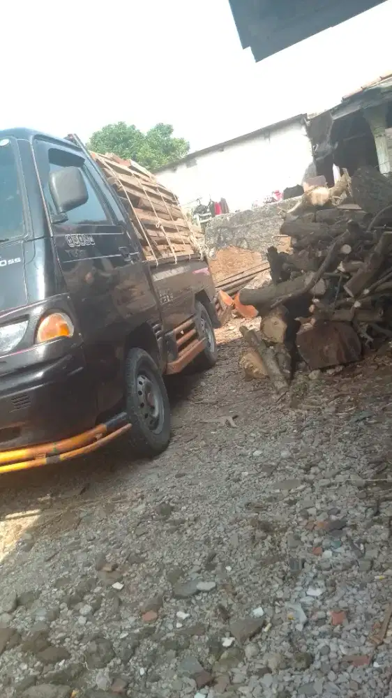 Menerima pindahan buang puing tanah kayu dll