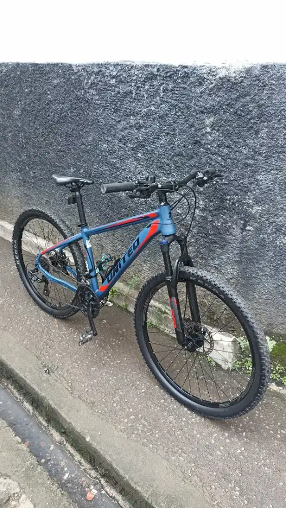 Sepeda gunung MTB united elbruz 27,5 size M