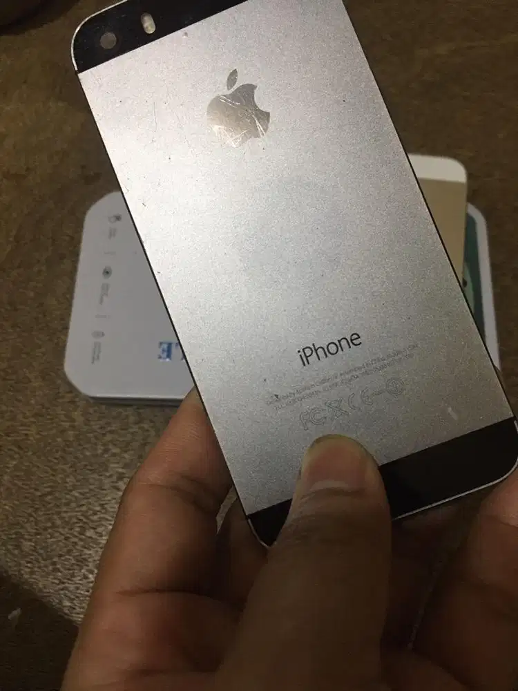 Houshing ip 5s & 5se