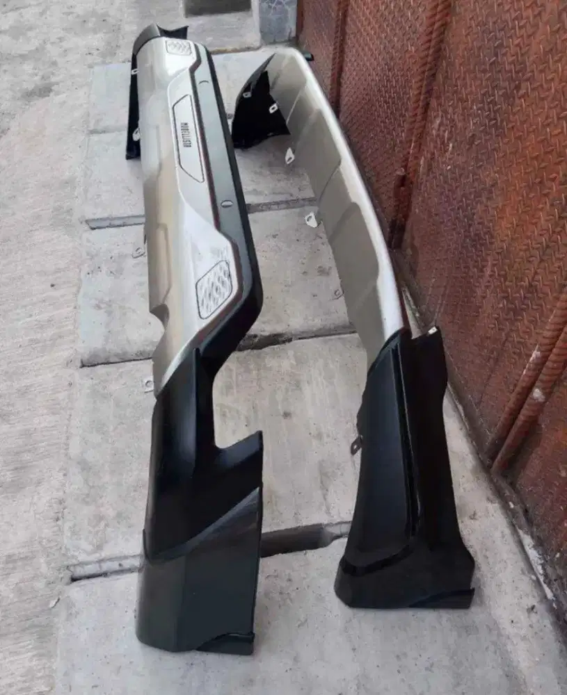 bodykit ori innova zenix modelista