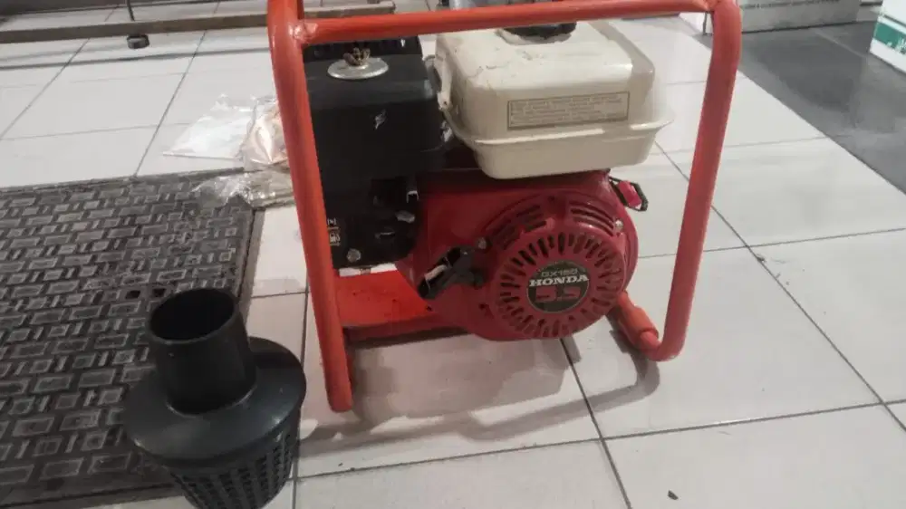 Mesin pompa irigasi Daishin