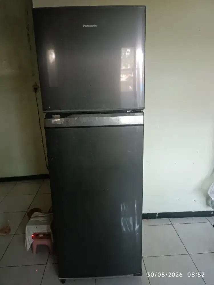Kulkas panasonic 2 pintu