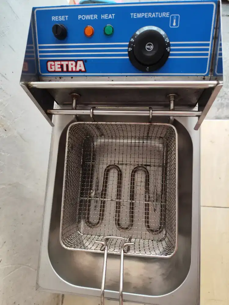 Deep Fryer listrik EF 81