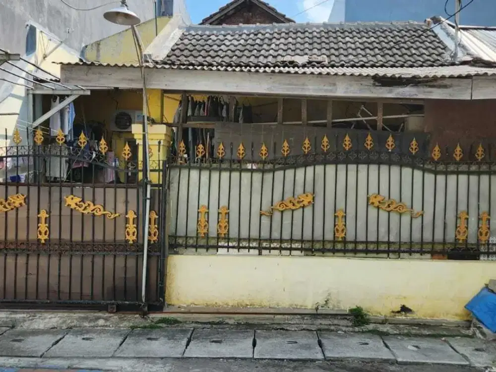 Rumah Kelurahan Babat Jerawat Kec Pakal Surabaya