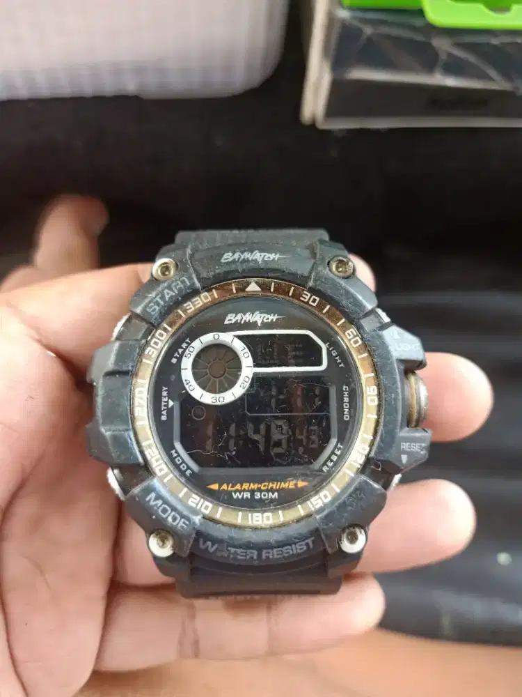 Jam tangan merk baywatch