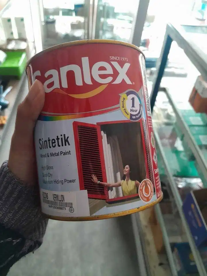Cat kayu dan besi sanlex sintetik