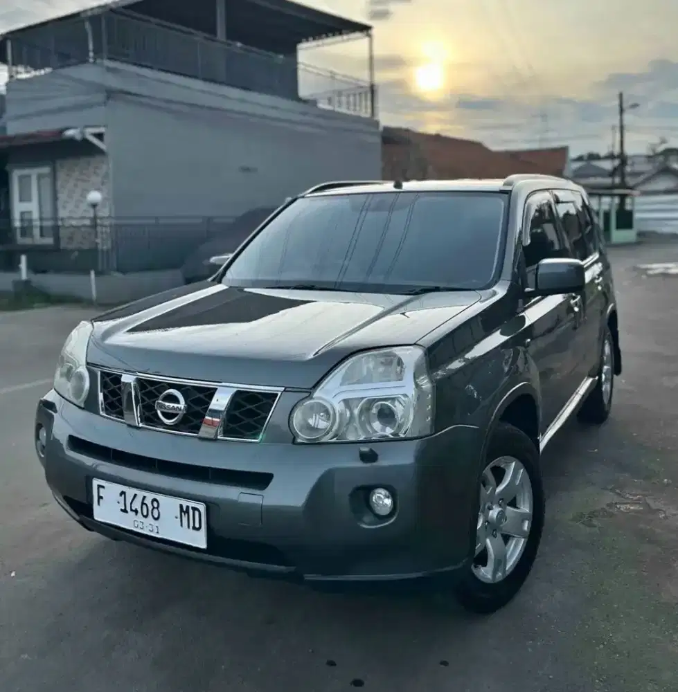 Nissan Xtrail AT 2.0 CVT