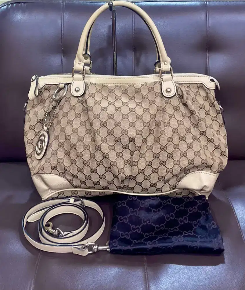 Gucci Satchel size medium