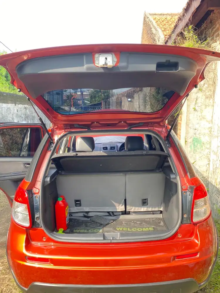 Suzuki SX4 2011 Bensin