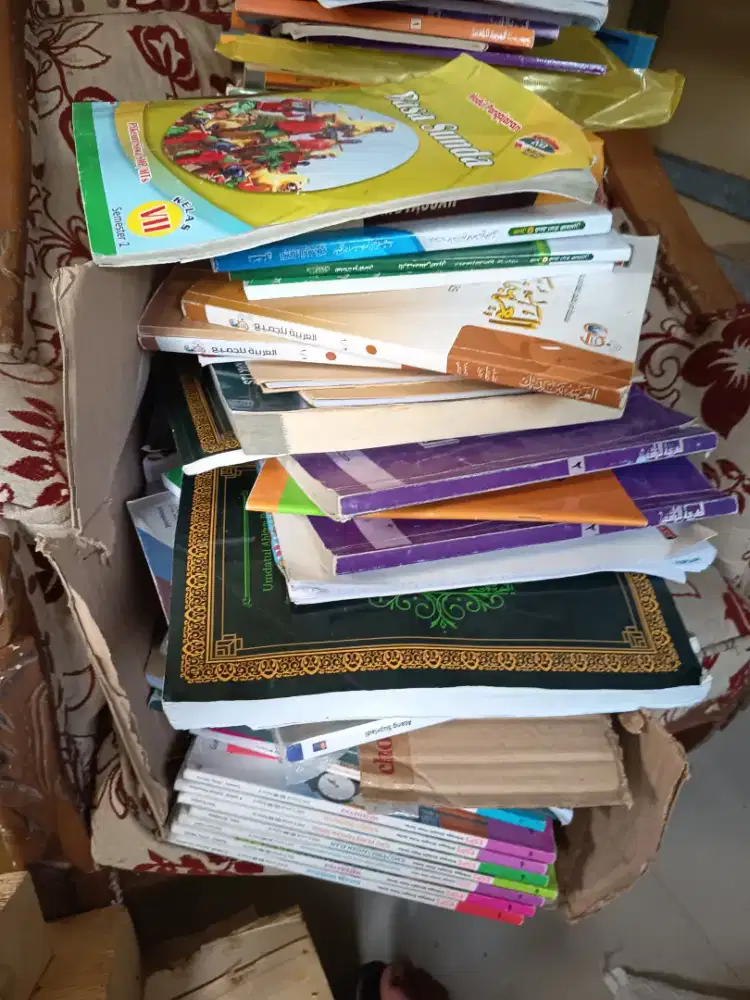buku bekas pelajaran campur