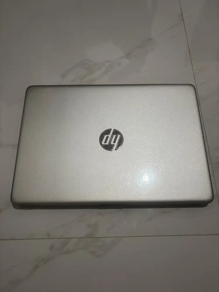 Laptop HP 14s SECOND