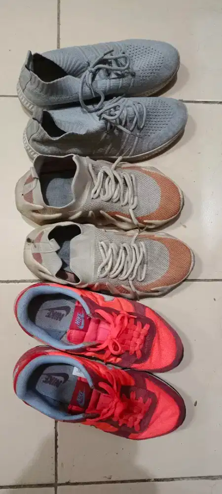 BORONGAN 3 SEPATU SIZE 39