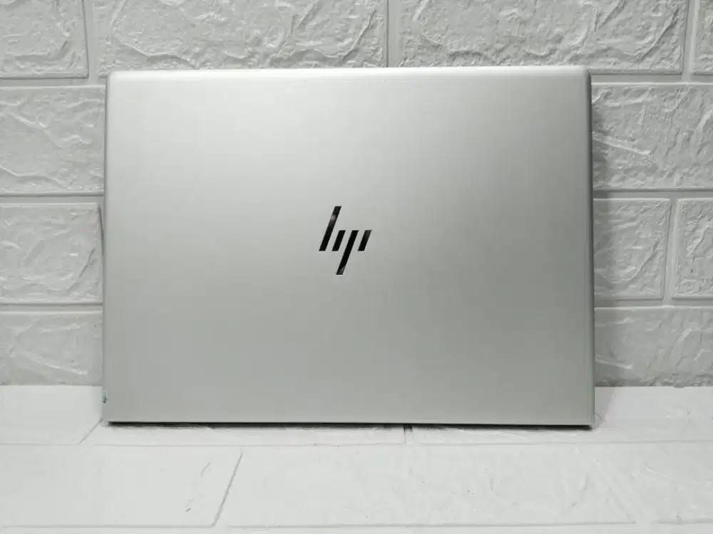 Hp elitbook i5-8365U Ram 8 Ssd 256 , siap pakai