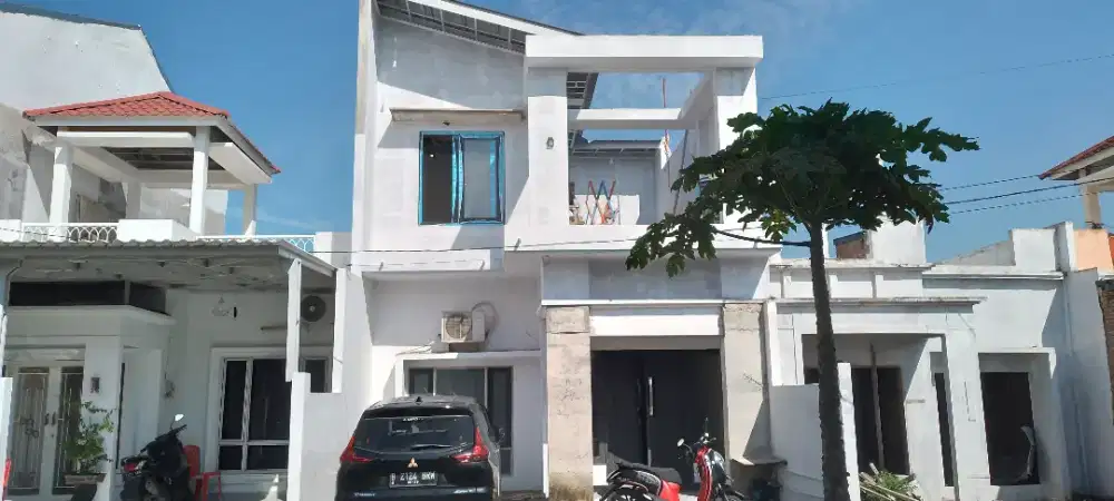 Kesempatan Investasi : Rumah 2 Lantai Tinggal Finishing Di Sei Rotan