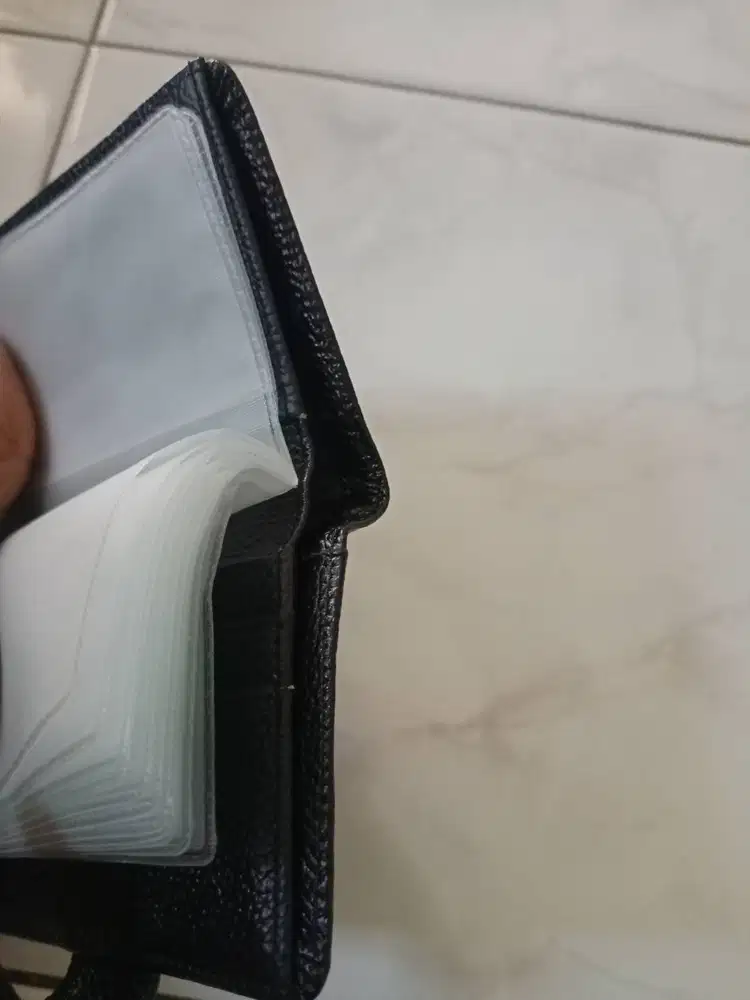 Dompet Muat Banyak Kartu