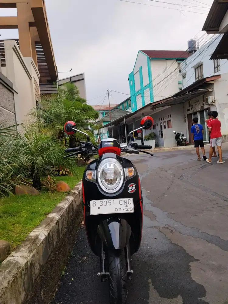 JUAL HONDA SCOOPY DONAT 2019