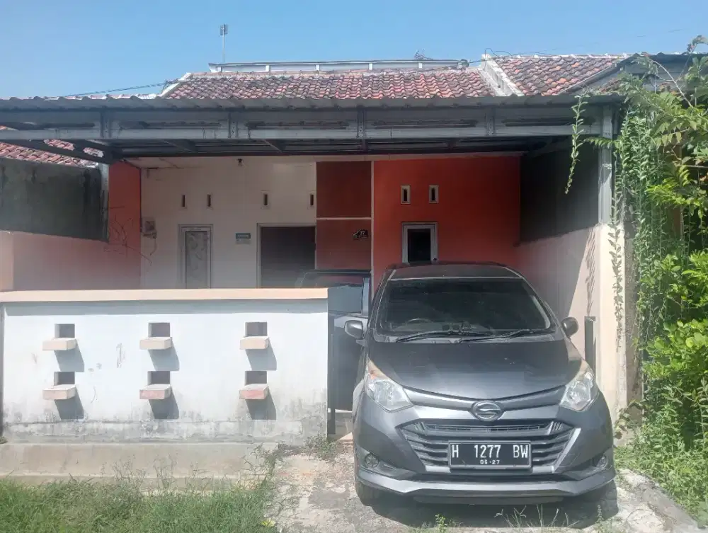 Terima kos atau kontrak tahunan