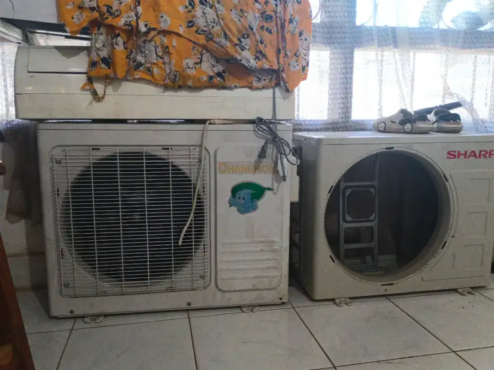 MENERIMA AC BEKAS