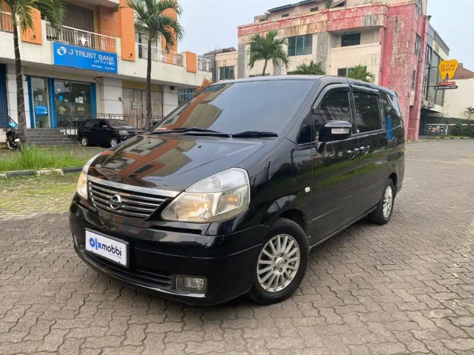 DP MURAH - Nissan Serena 2.0 Highway Star Bensin AT 2012 Hitam