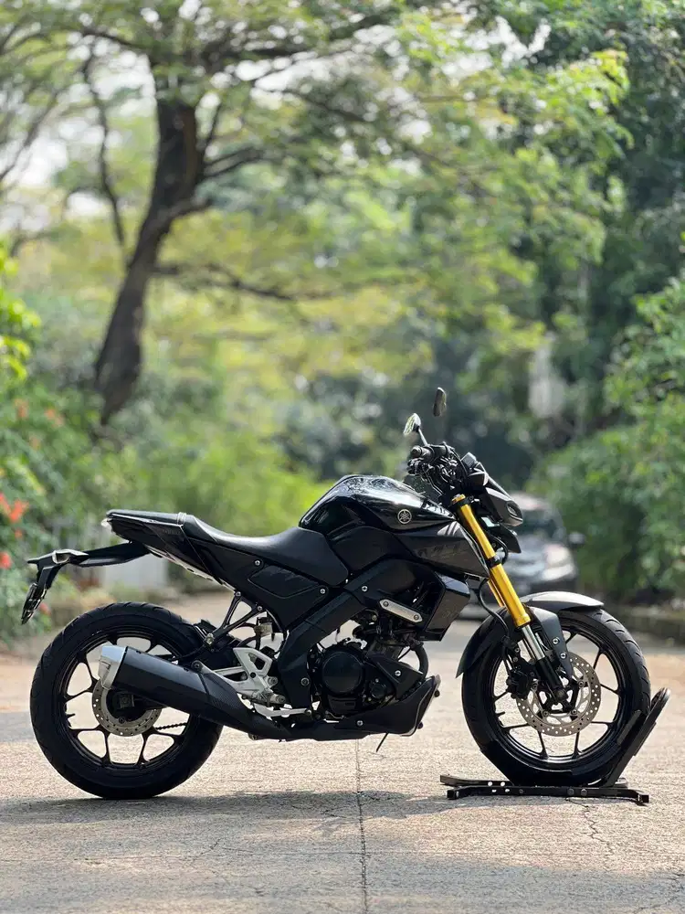 YAMAHA MT15 2019 HITAM KM 13K PAJAK HIDUP MULUS RASA BARU