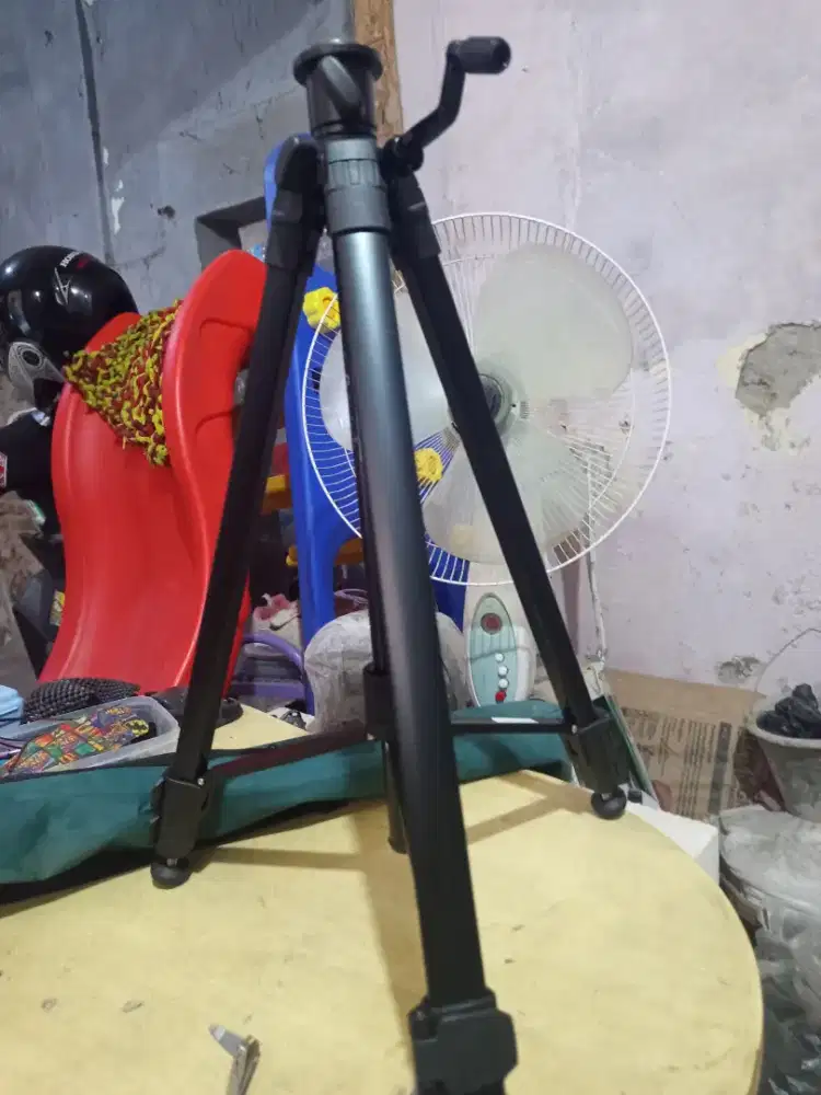 Tripod BT 150 PTOFESIONAL