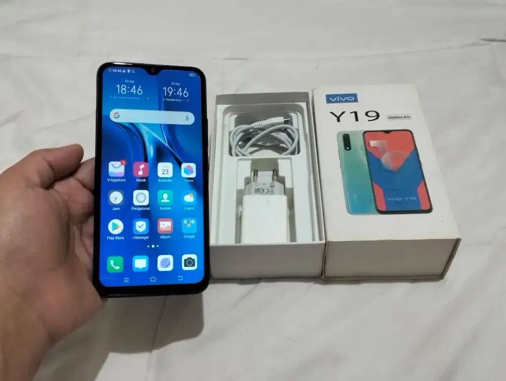 BUTUH UANG VIVO Y19 RAM 8GB / 256GB 4G LTE 6.53in Fingerprint 5000Mah