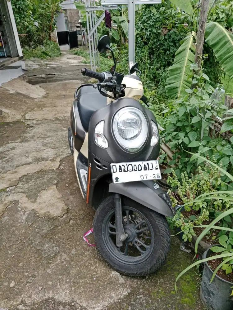 Honda Scoopy 2023 Mulus Pajak Panjang Siap Pakai