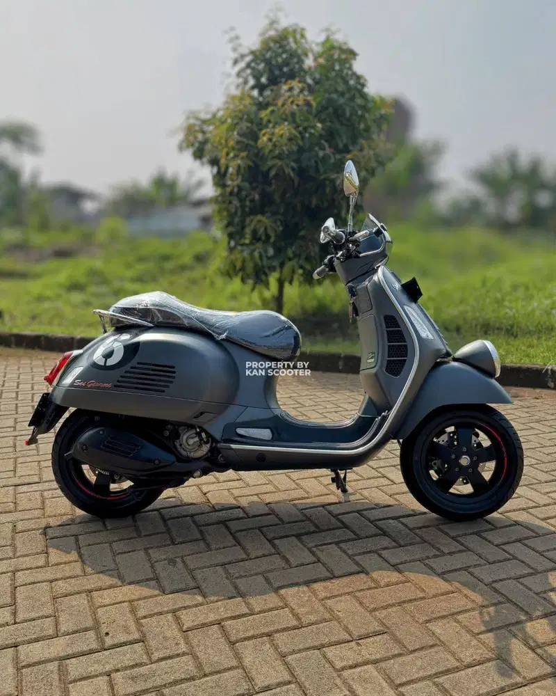 VESPA SEI GIORNI II 300 HPE LIMITED EDITION 2021 TERMURAH