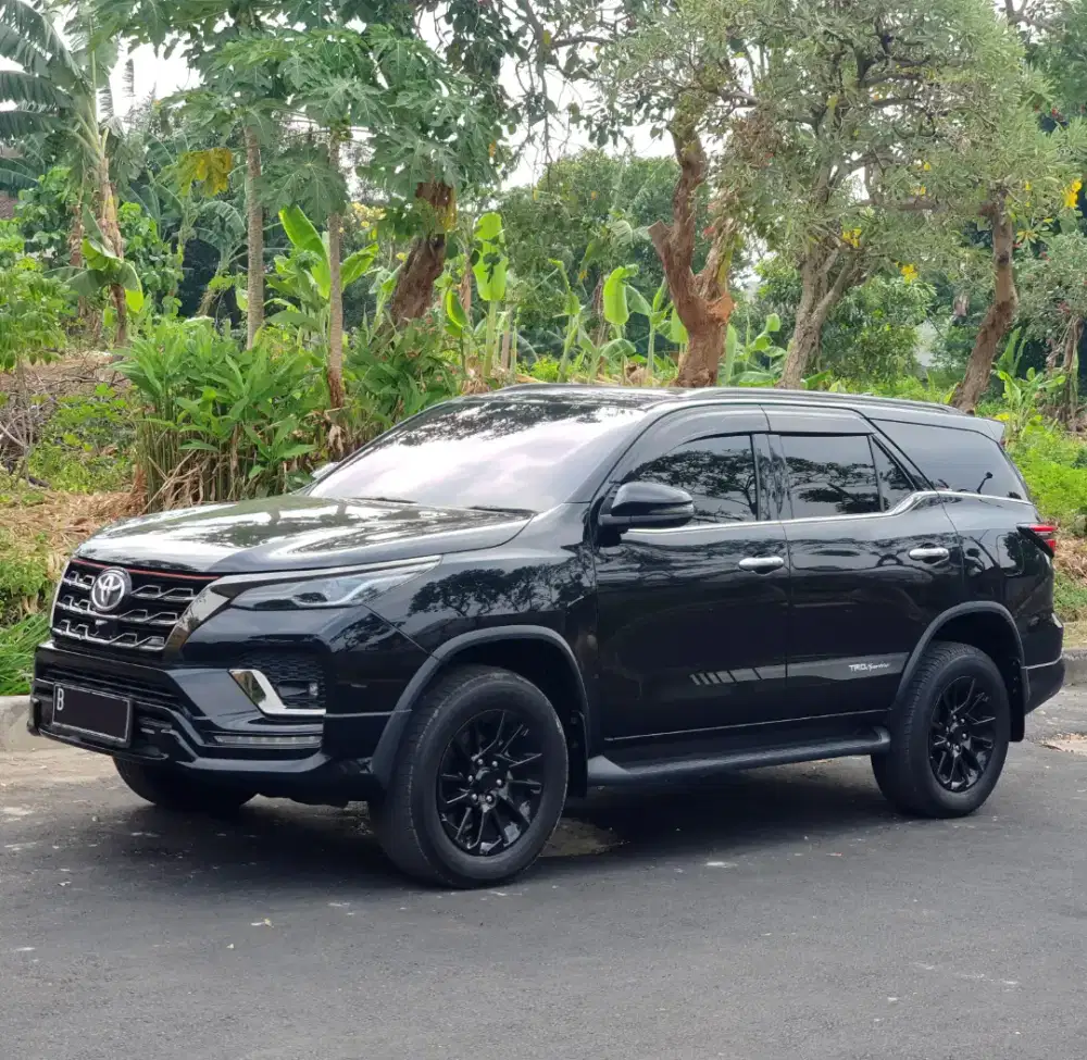Fortuner 2.4 TRD Sportivo 2021