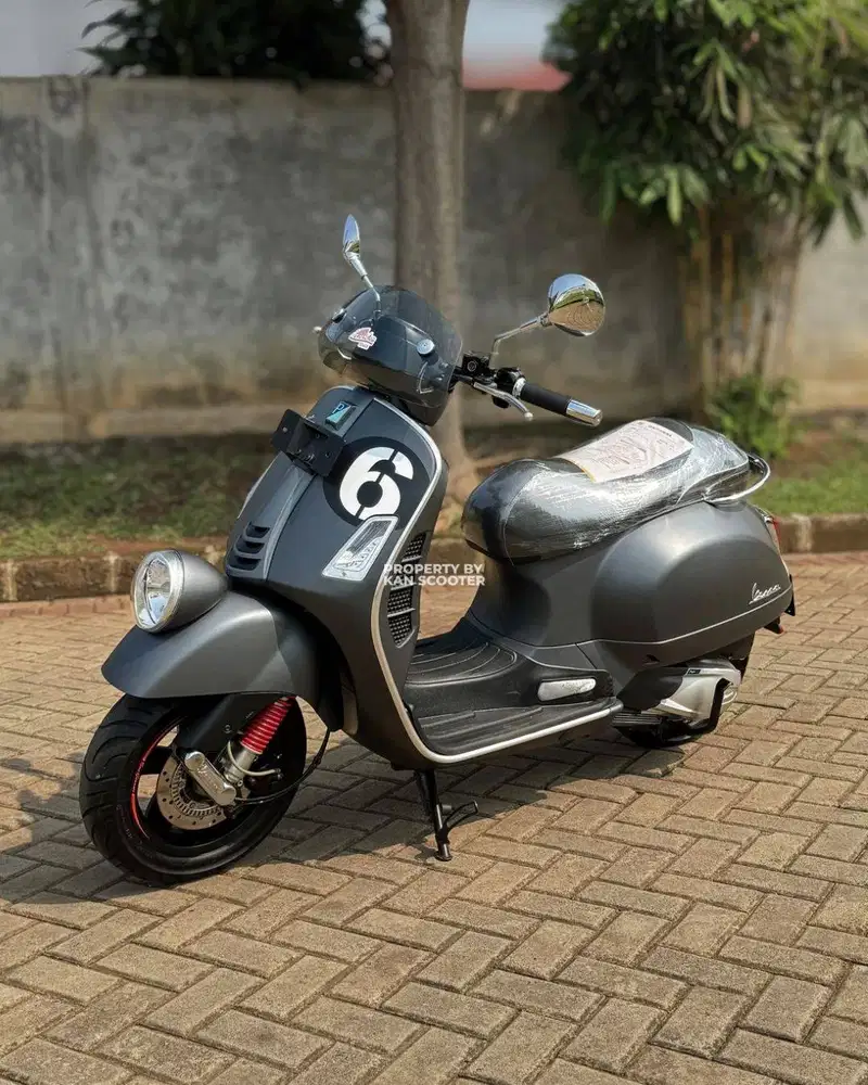 VESPA SEI GIORNI II 300 HPE LIMITED EDITION 2021 BERGARANSI