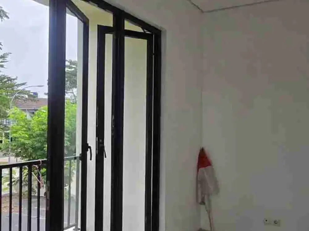 Disewakan Rumah 2 Lantai siap Huni di Harapan Indah 2 Bekasi