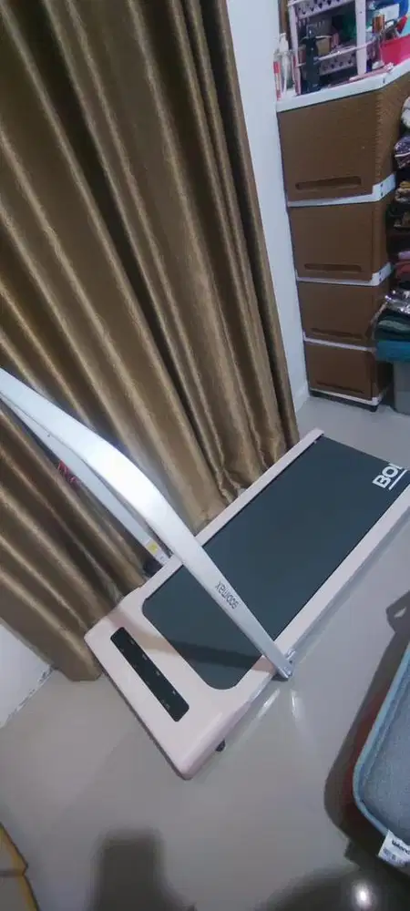 Dijual tredmill baru pemakaian 4 bulan, alasan ga dipake krna hamil