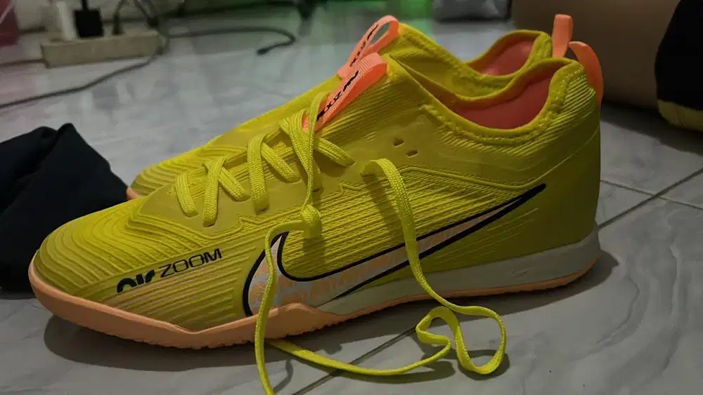 SEPATU FUTSAL NIKE AIRZOOM MERCURIAL