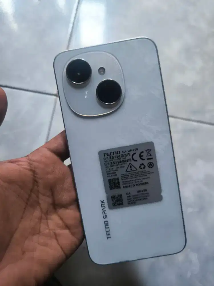Tecno spark go 1 4/128