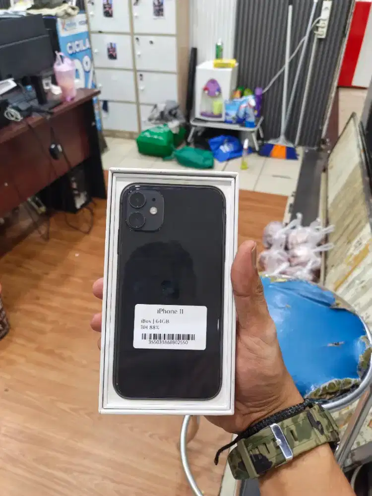 iPhone 11 64 GB Ibox