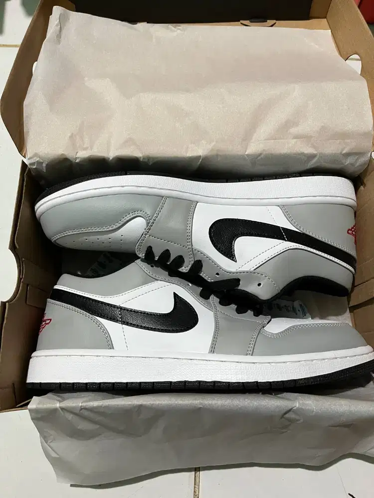 WTS!! Size 44 - Air Jordan 1 Low Light Smoke Grey White