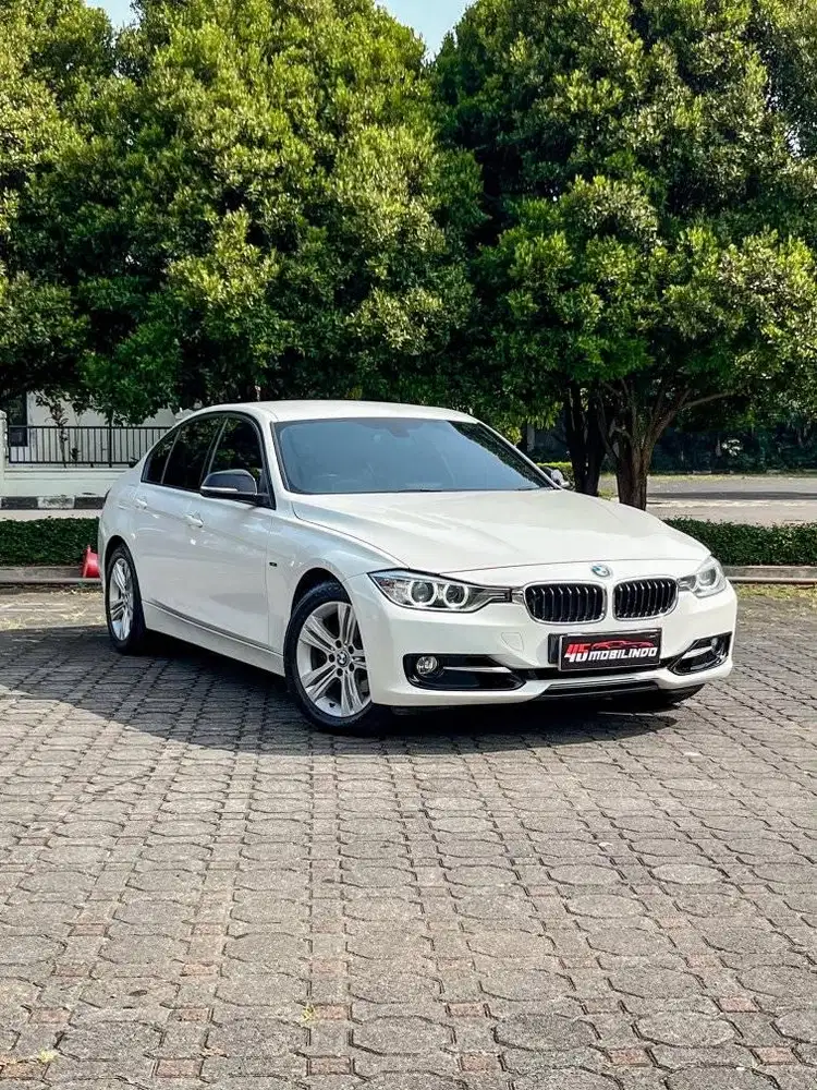 Bmw F30 320i Sport 2012