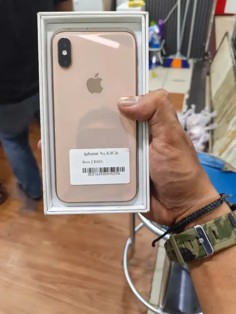 iPhone xs 64gb ibox