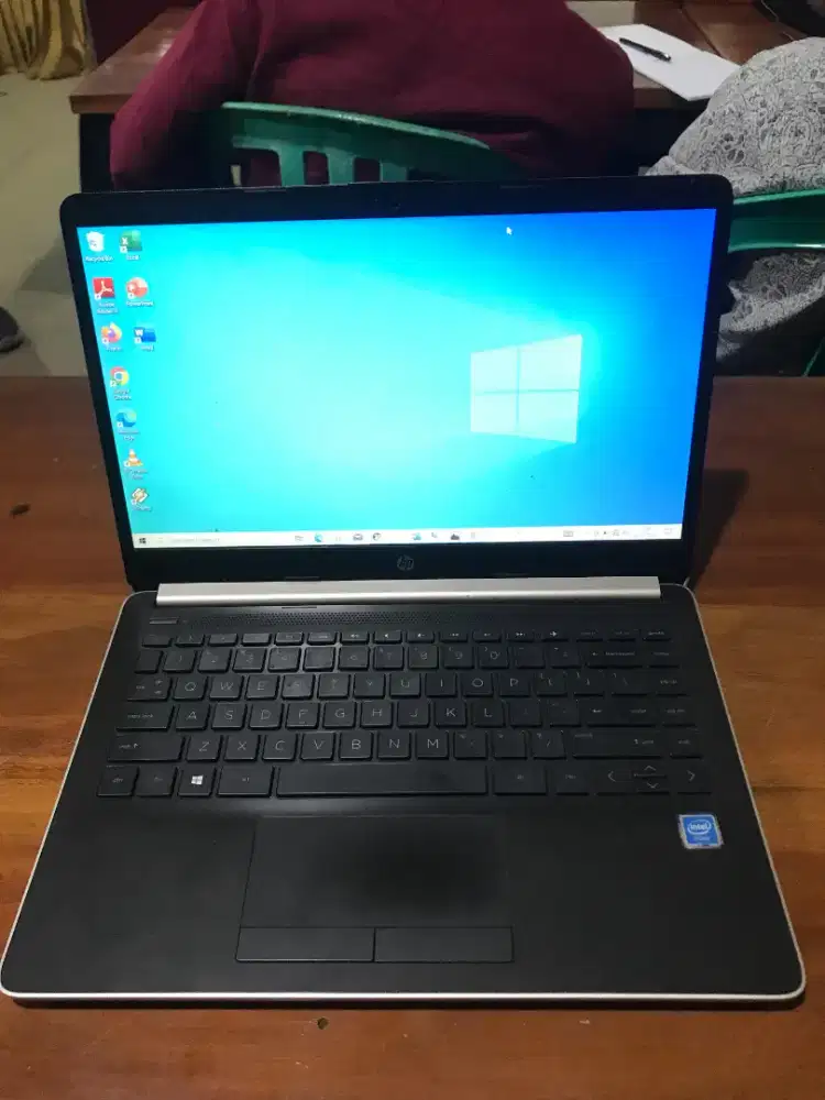 Di jual Laptop HP 14s - cf1xxx Siap Pakai