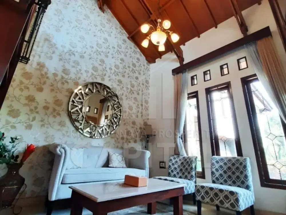 RUMAH MEWAH DAN COZY SIAP HUNI DI SAYAP SETRASARI