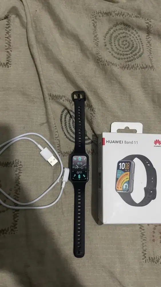 (Preloved) - Jam Tangan Huawei Band 11 - (Kayak Beli Baru)