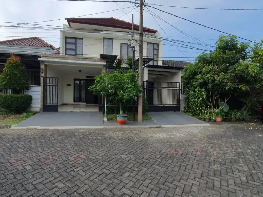 Rumah Elite Araya Malang Semi Furnish. Dekat Plaza Araya, Bandara, Terminal, Exit Tol, Kampus UB, UM, Binus, Mall Matos, Malang.NLMLG00036