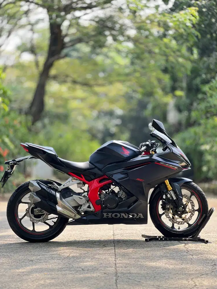 HONDA NEW CBR250RR ABS SP BIRU 2023 KM 7K PAJAK PANJANG RASA BARU